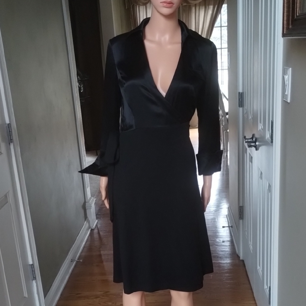 Elegant/Classic Diane Von Furstenberg Black Wrap Dress